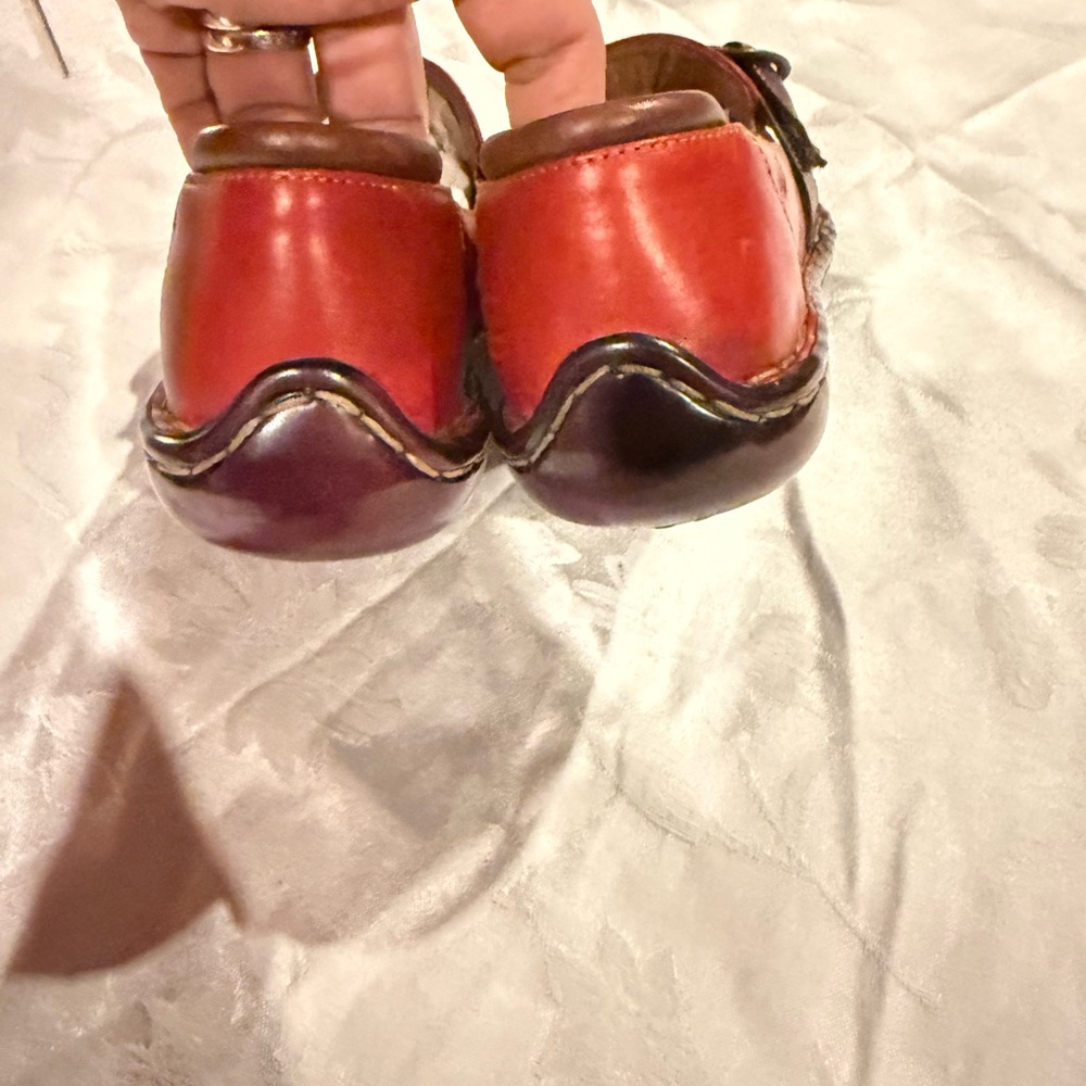 Born women’s Red Leather Loafers - Picture 7 of 9